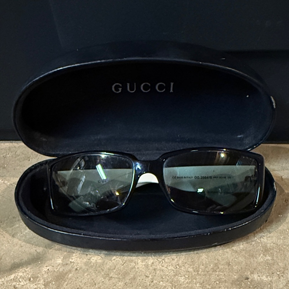 Gucci Dark Frame Sunglasses